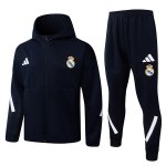 Giacca Cappuccio Real Madrid 2026/2027 Blu 2 Giacca Cappuccio Real Madrid 2026/2027 Blu 2